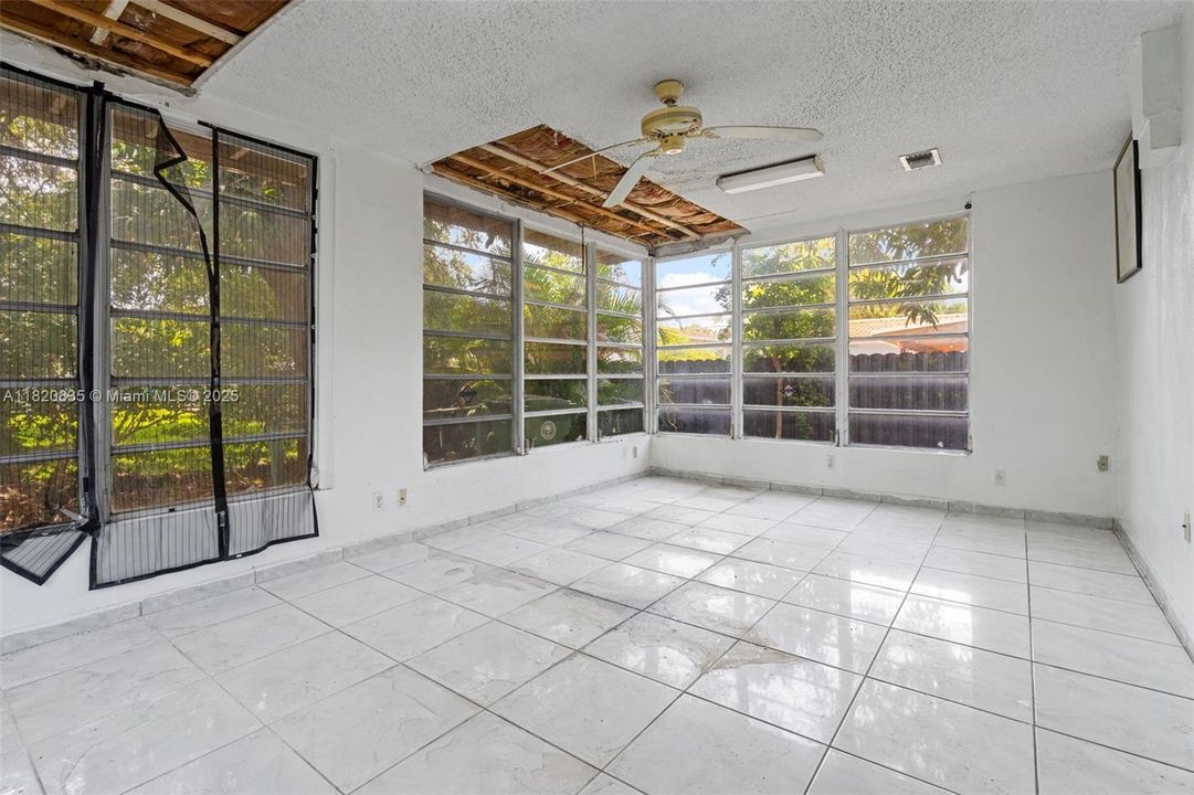 Недавно продано: $724,900 (0 спален, 0 ванн, 2369 Квадратных фут)