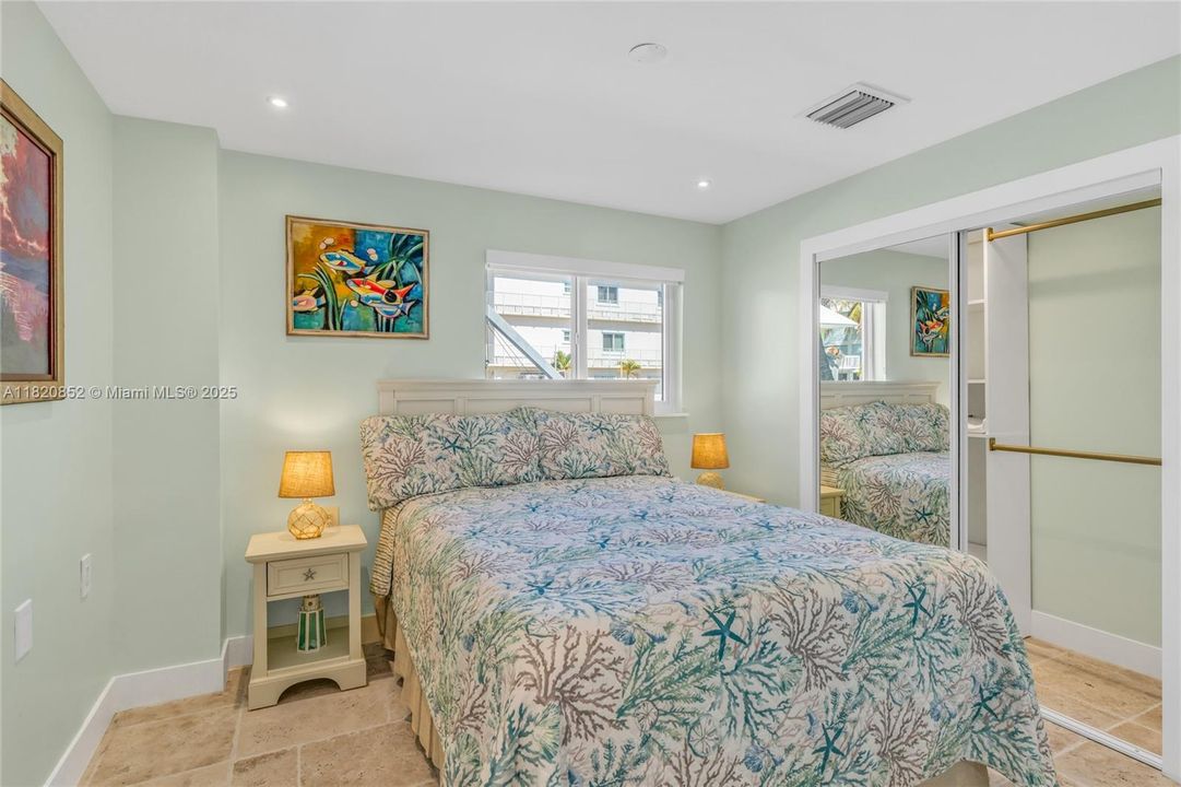 最近租的: $6,800 (5 贝兹, 3 浴室, 3124 平方英尺)