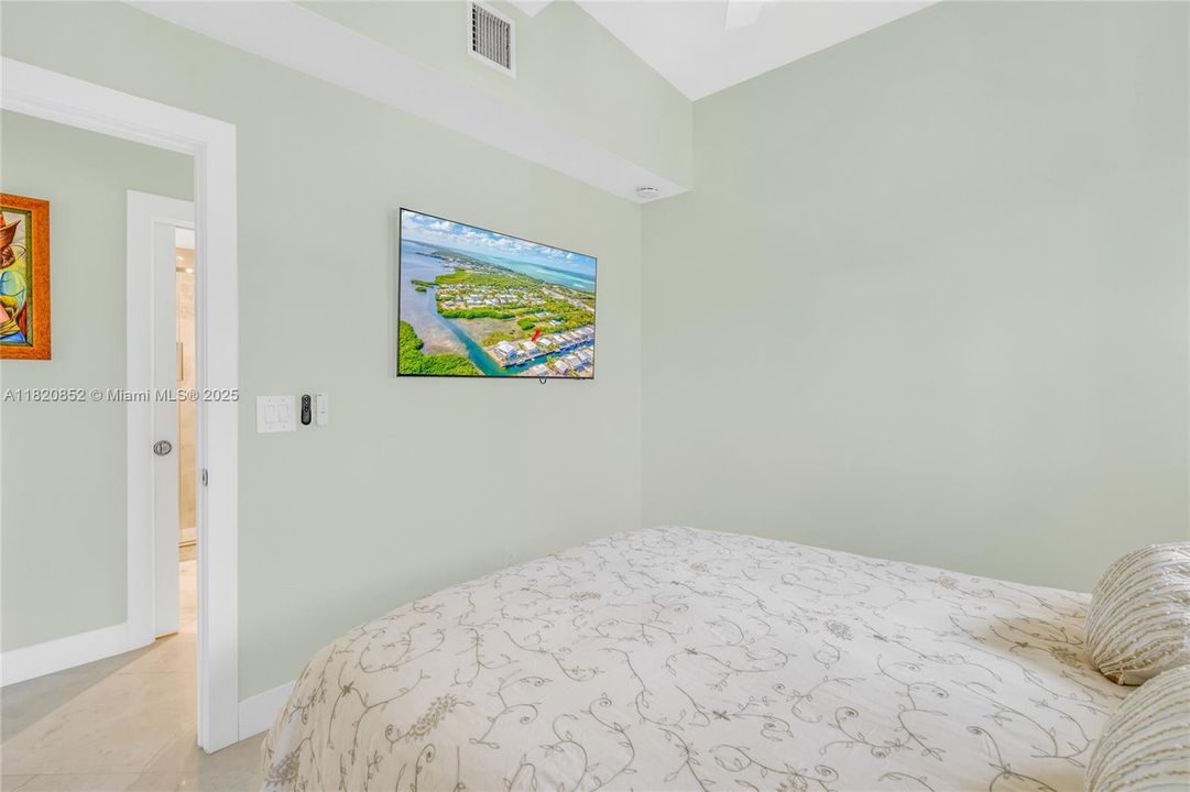 最近租的: $6,800 (5 贝兹, 3 浴室, 3124 平方英尺)