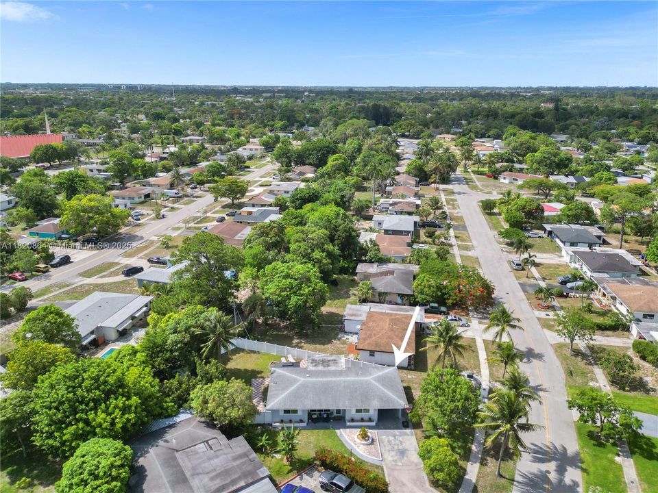 Recently Sold: $479,000 (3 beds, 2 baths, 1266 Square Feet)