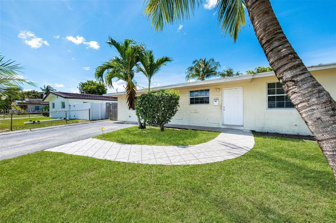 En Venta: $497,000 (5 camas, 3 baños, 1662 Pies cuadrados)