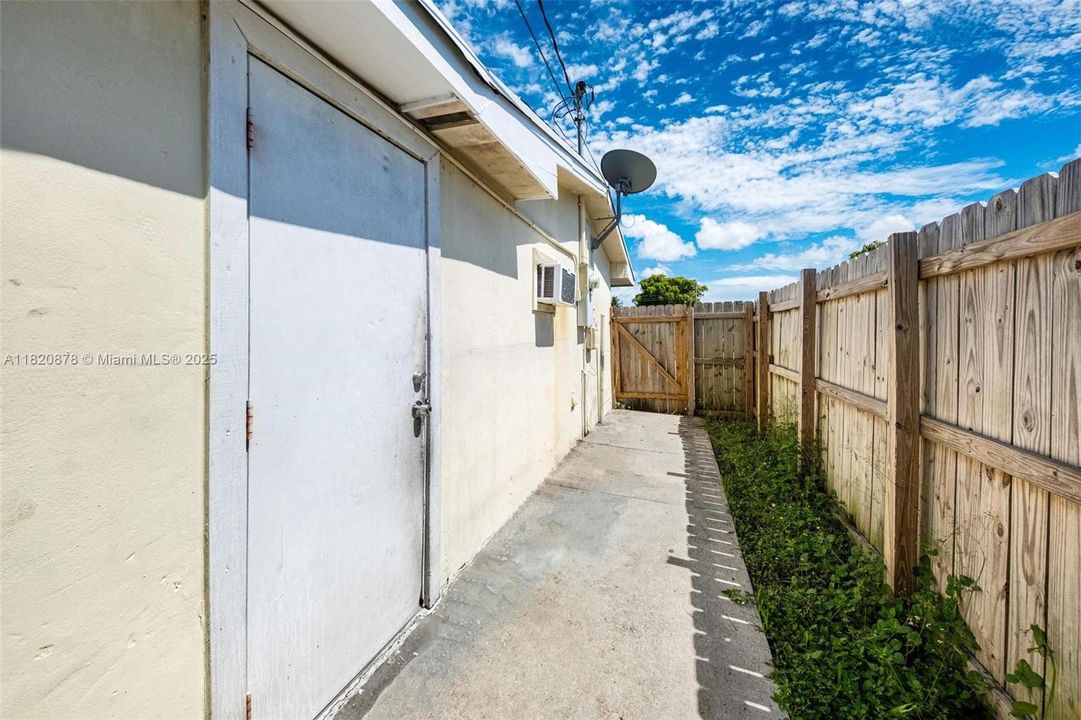 En Venta: $497,000 (5 camas, 3 baños, 1662 Pies cuadrados)