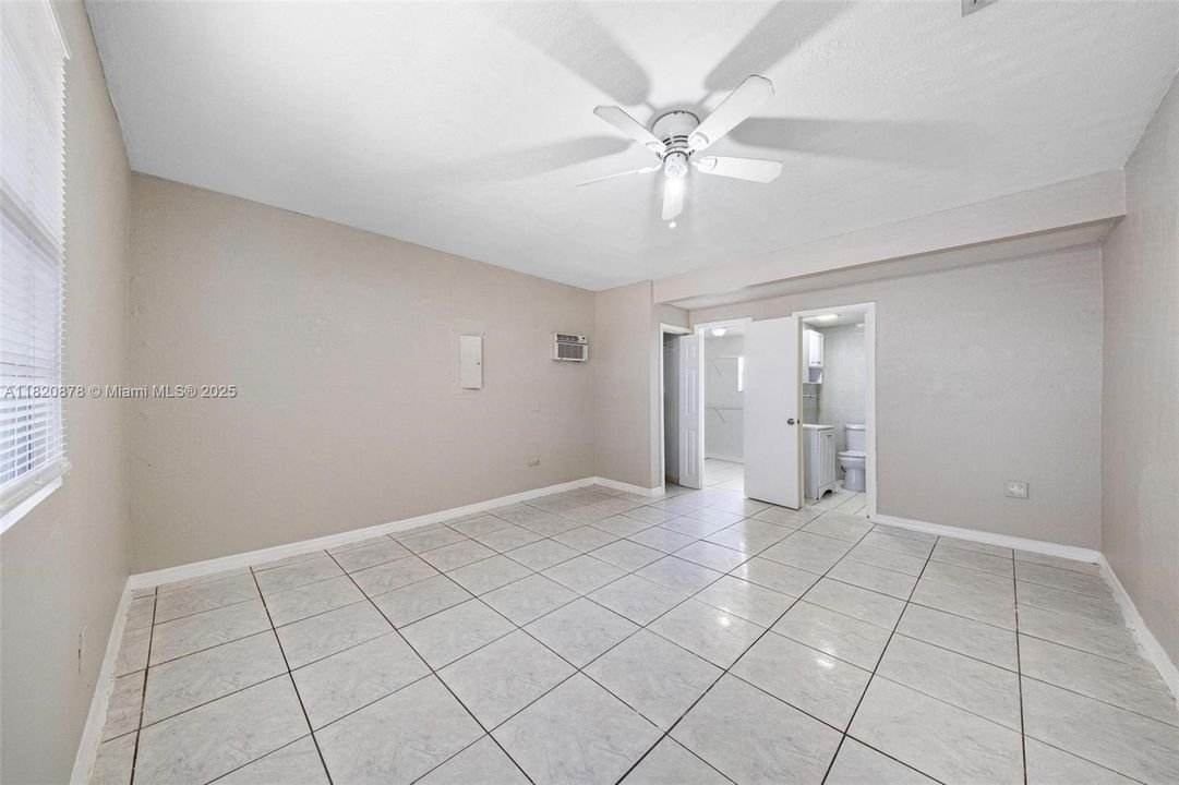 En Venta: $497,000 (5 camas, 3 baños, 1662 Pies cuadrados)