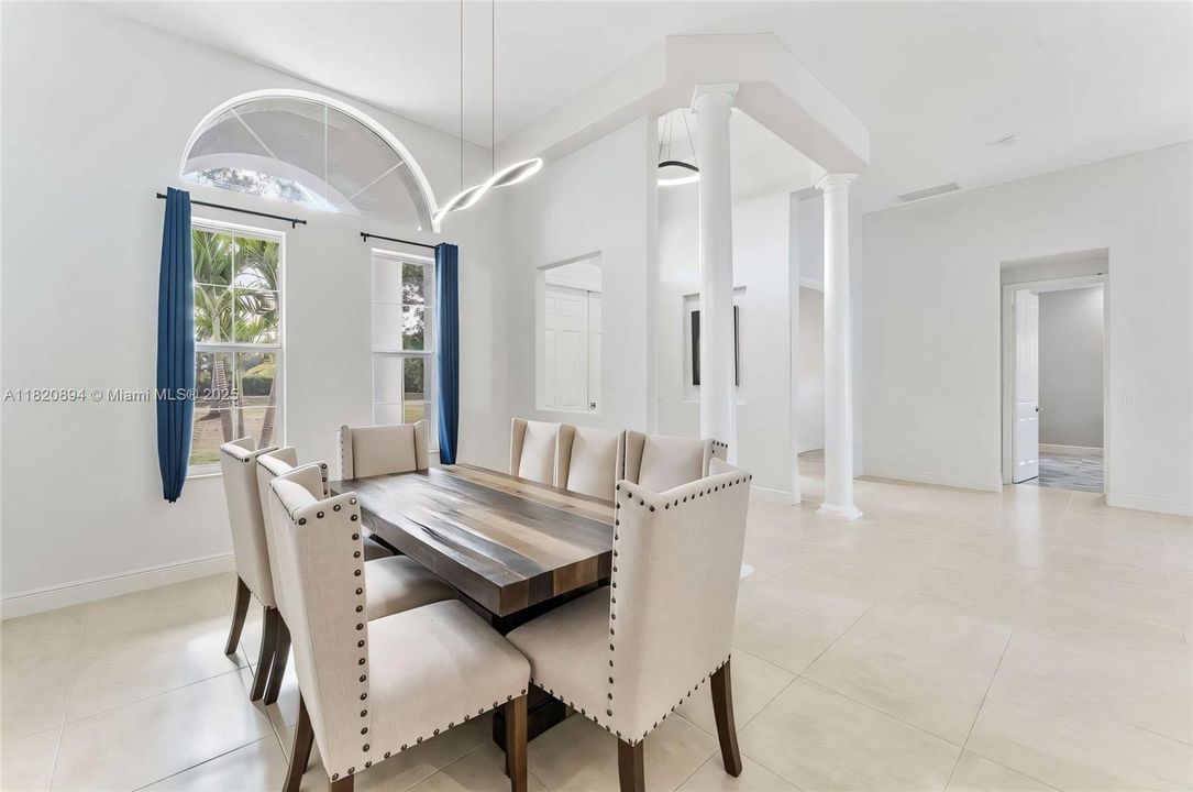 For Sale: $1,800,000 (5 beds, 4 baths, 4143 Square Feet)