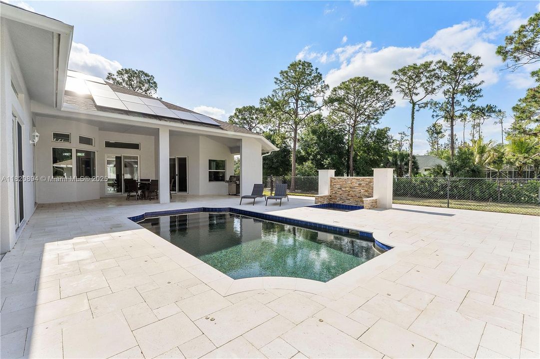 For Sale: $1,800,000 (5 beds, 4 baths, 4143 Square Feet)