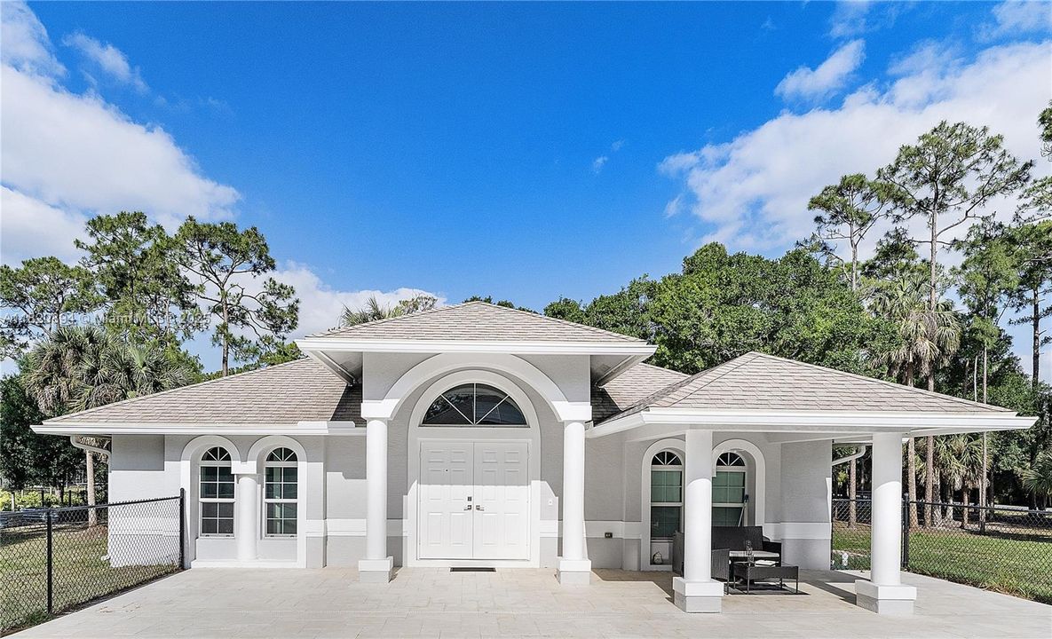 For Sale: $1,800,000 (5 beds, 4 baths, 4143 Square Feet)