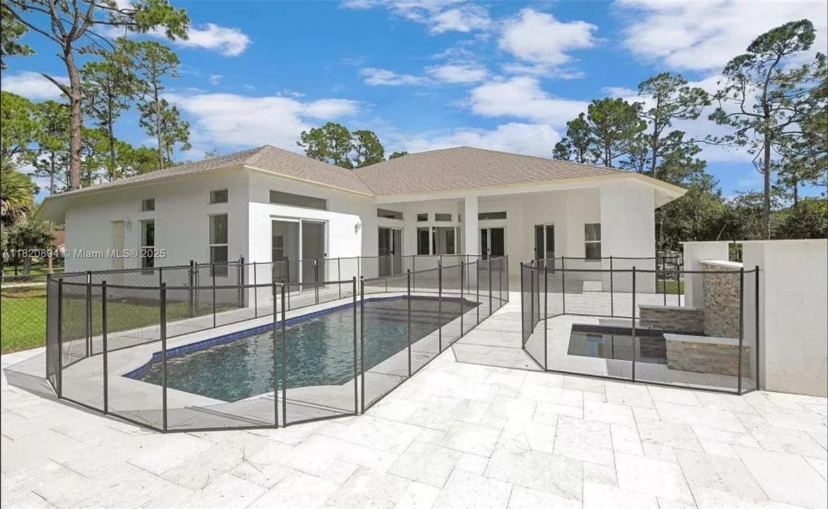 For Sale: $1,800,000 (5 beds, 4 baths, 4143 Square Feet)