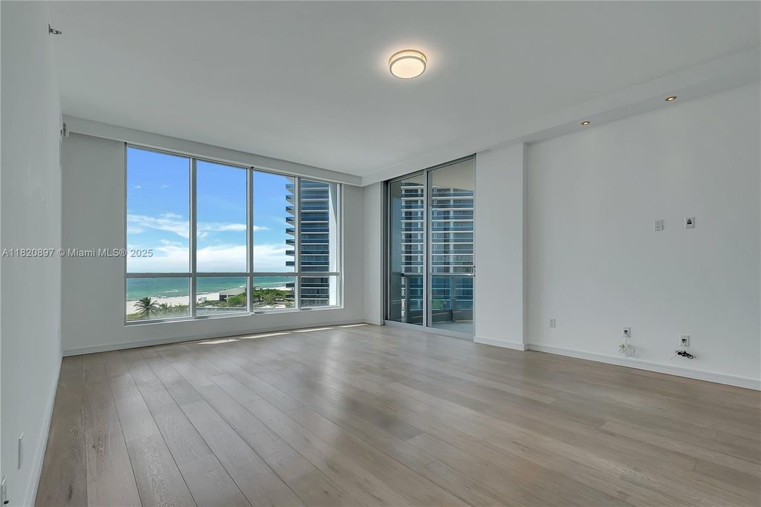 En Venta: $3,690,000 (3 camas, 4 baños, 2572 Pies cuadrados)