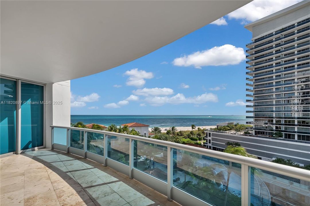 En Venta: $3,690,000 (3 camas, 4 baños, 2572 Pies cuadrados)