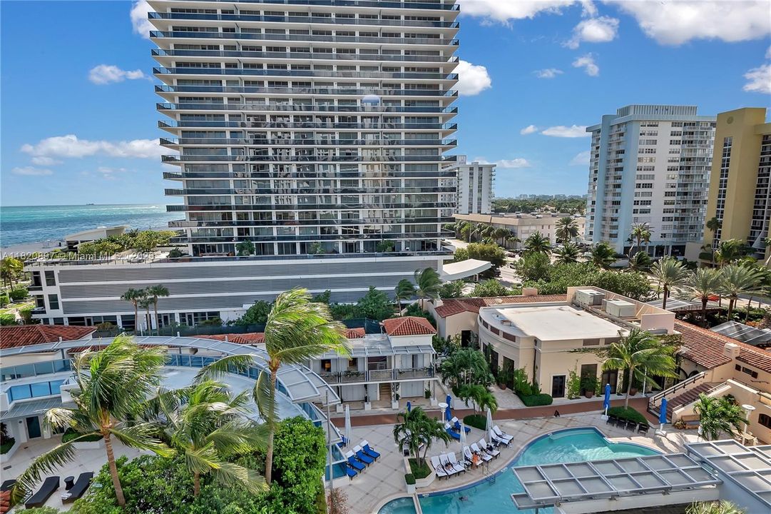 En Venta: $3,690,000 (3 camas, 4 baños, 2572 Pies cuadrados)