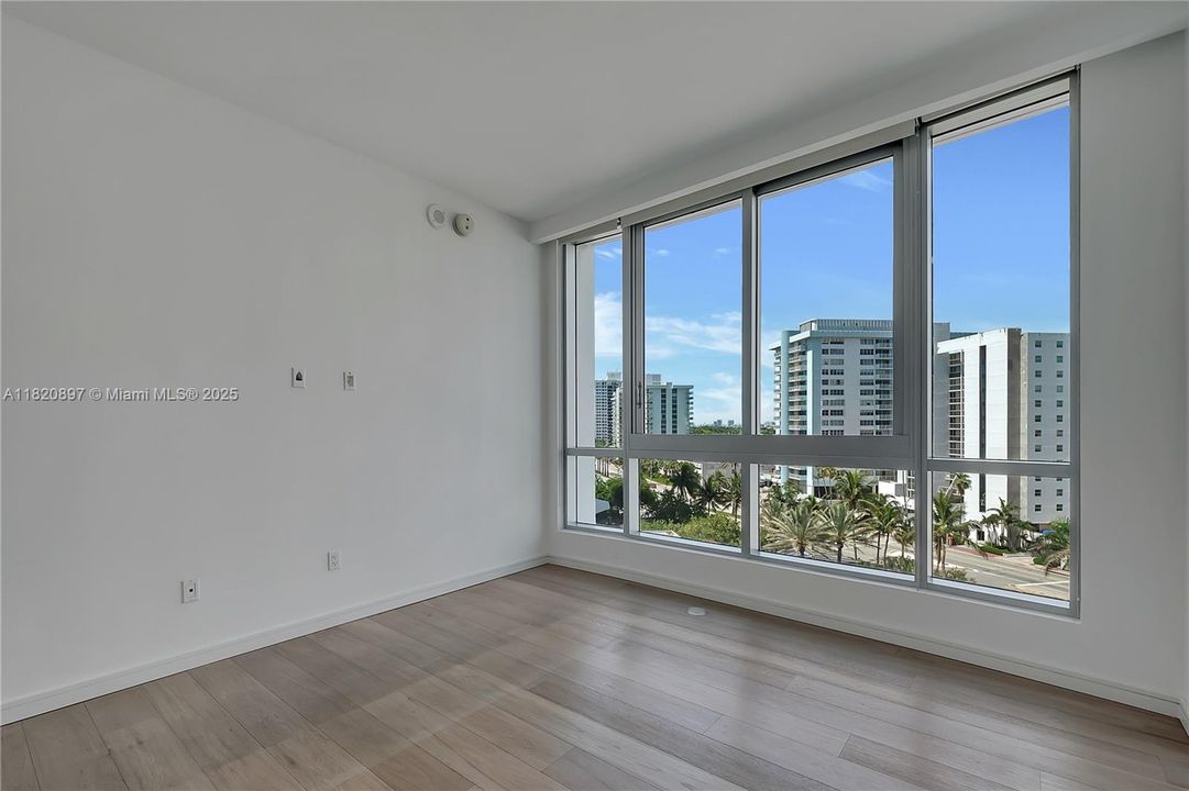 En Venta: $3,690,000 (3 camas, 4 baños, 2572 Pies cuadrados)