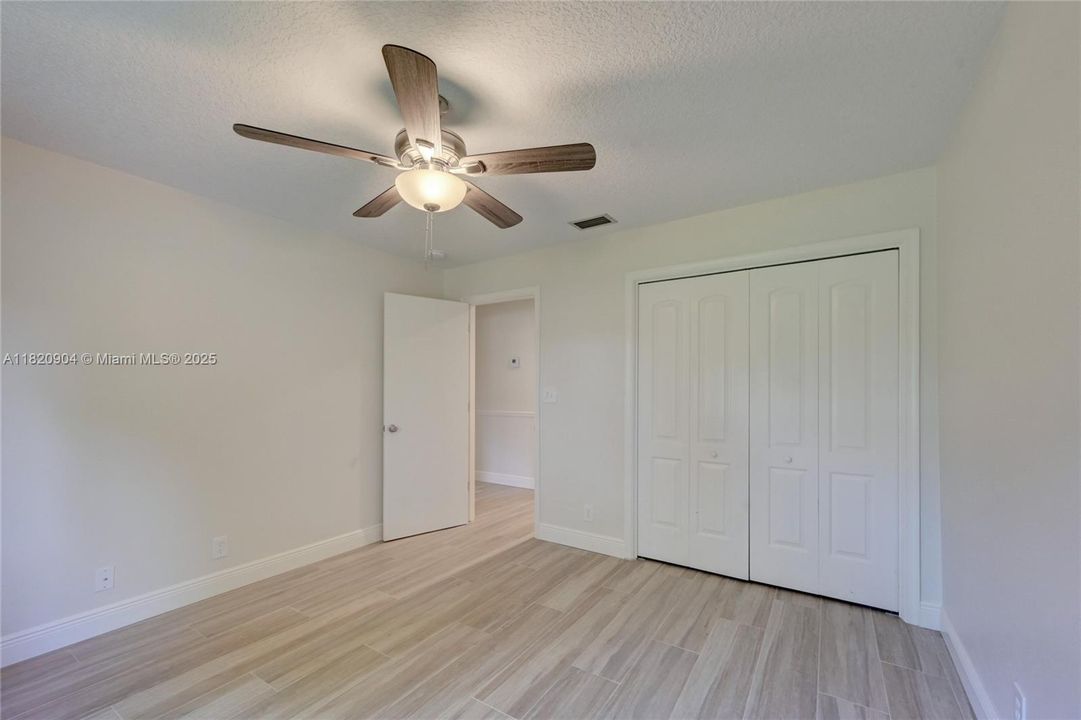 最近租的: $6,995 (4 贝兹, 2 浴室, 2734 平方英尺)