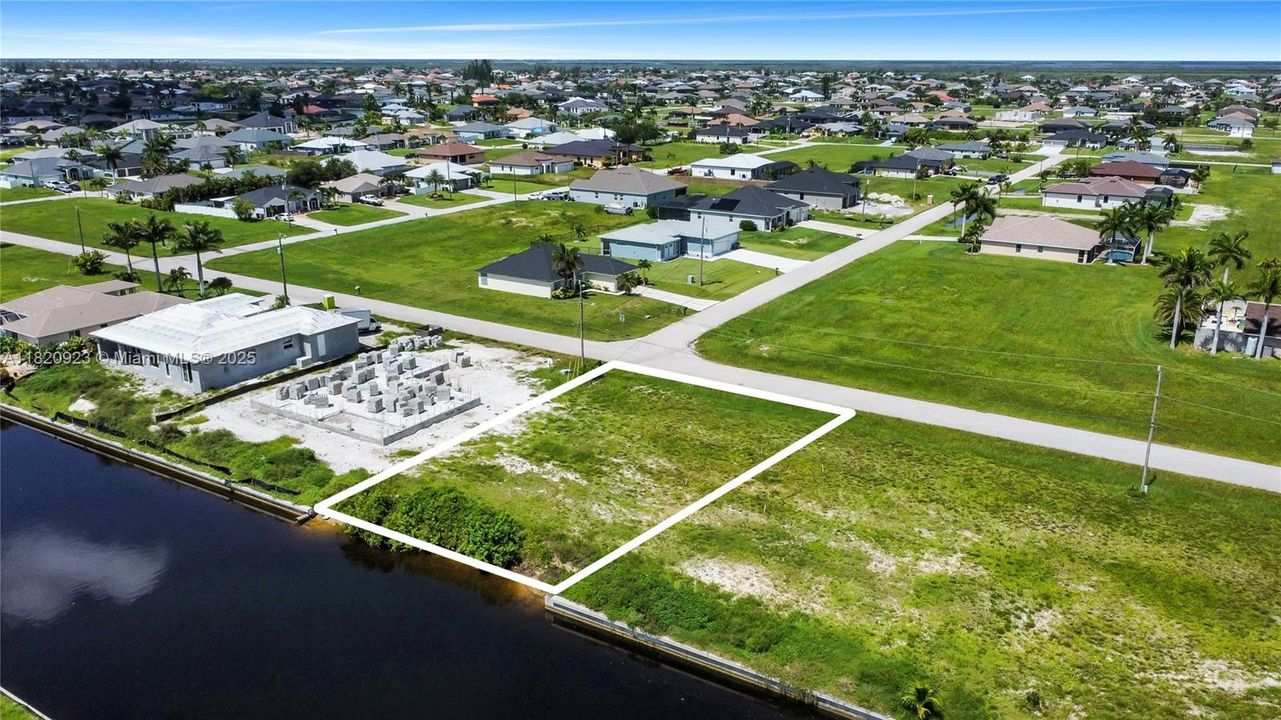 На продажу: $150,000 (0.23 acres)