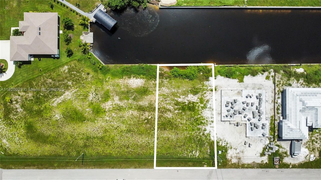 На продажу: $150,000 (0.23 acres)