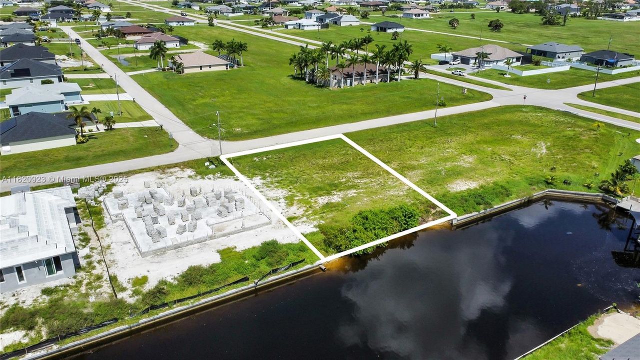 На продажу: $150,000 (0.23 acres)