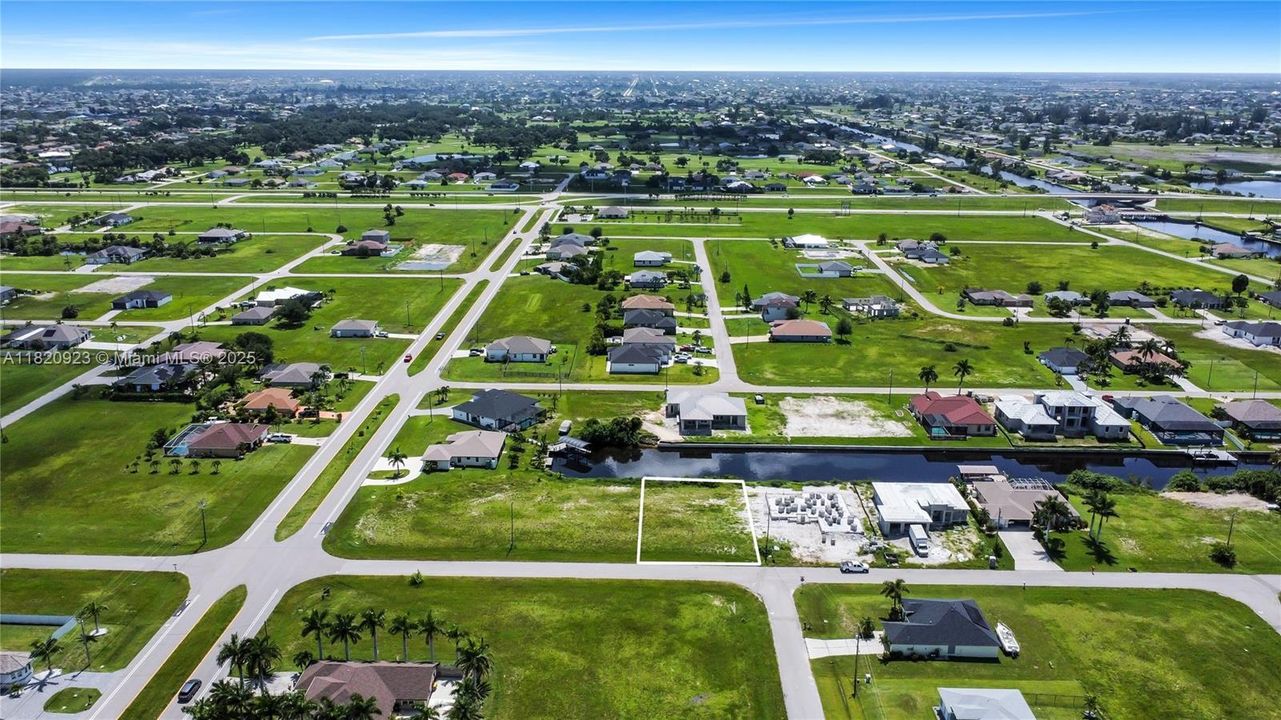 На продажу: $150,000 (0.23 acres)