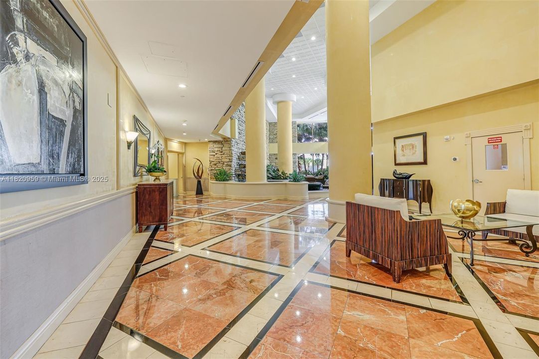 For Sale: $550,000 (2 beds, 2 baths, 1560 Square Feet)