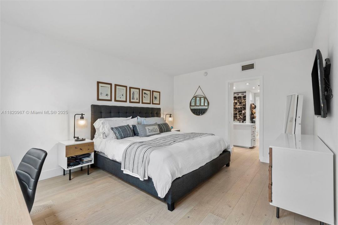 For Sale: $1,195,000 (3 beds, 2 baths, 1600 Square Feet)