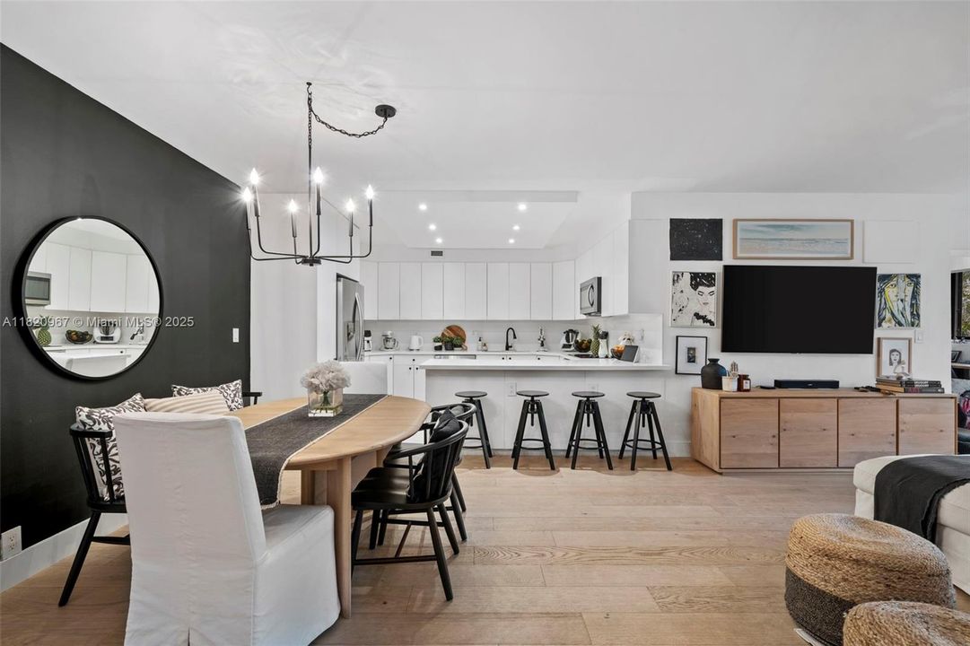 For Sale: $1,195,000 (3 beds, 2 baths, 1600 Square Feet)