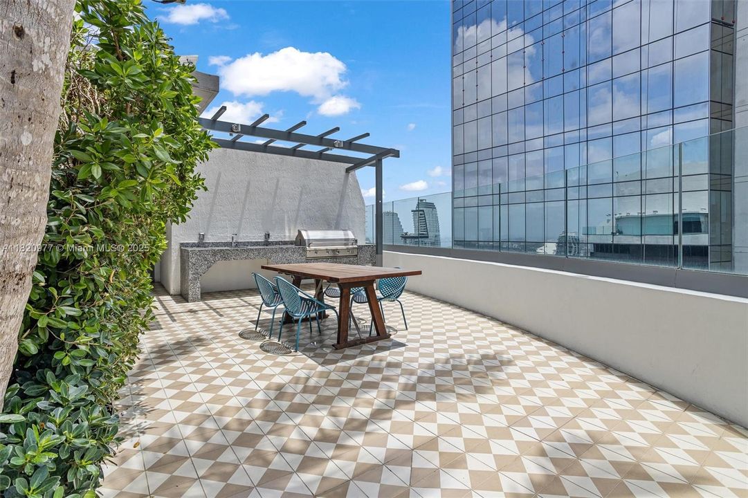 Residents only roof top BBQ area