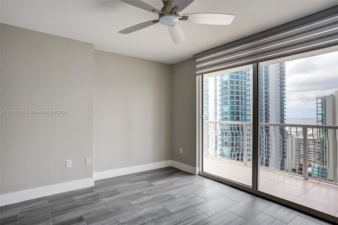 最近售出: $755,000 (2 贝兹, 2 浴室, 1105 平方英尺)