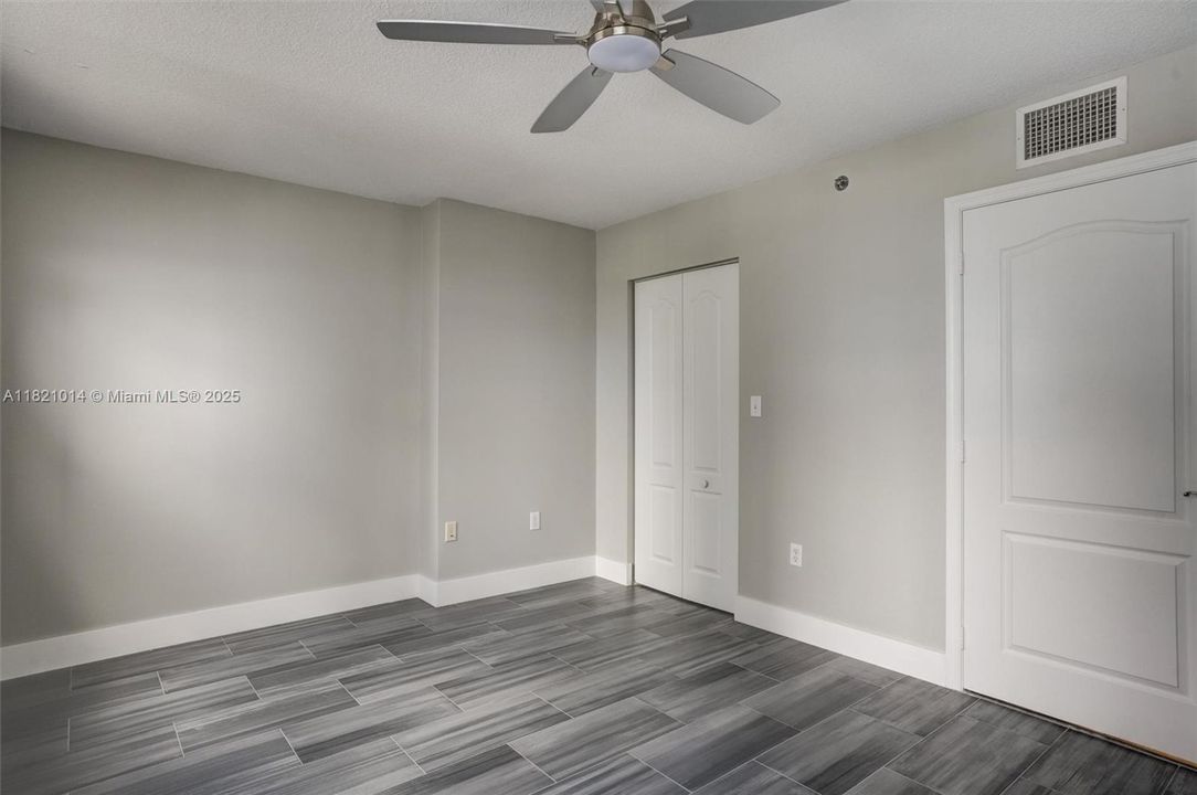 最近售出: $755,000 (2 贝兹, 2 浴室, 1105 平方英尺)