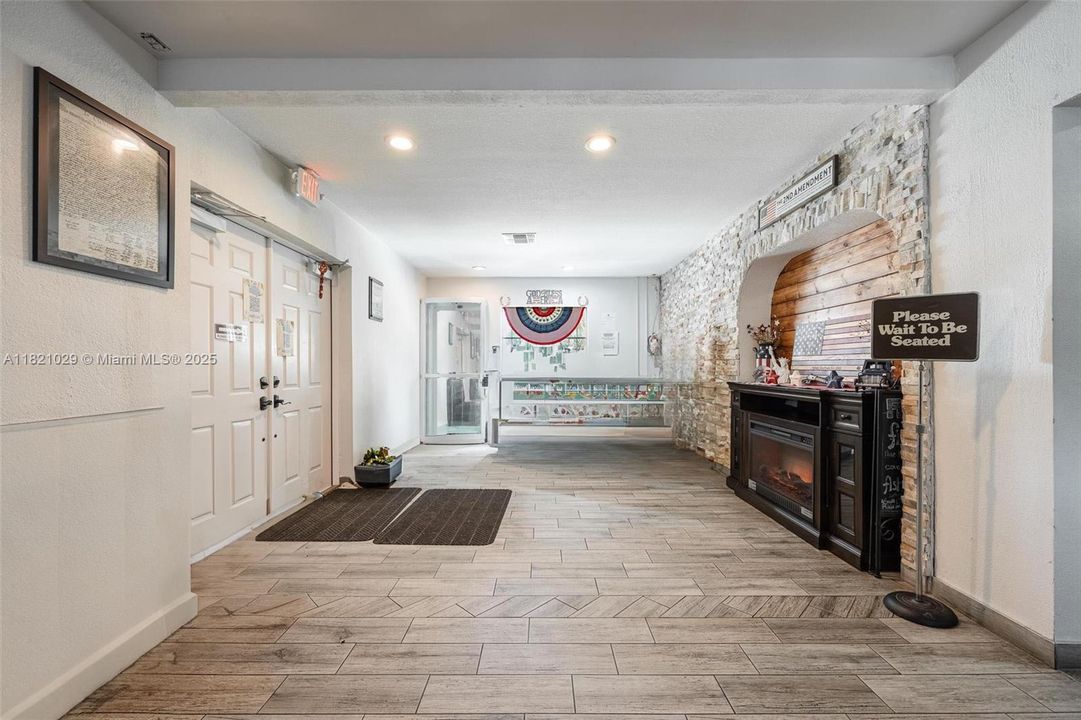 93 S Hall St, LaBelle, FL 33935