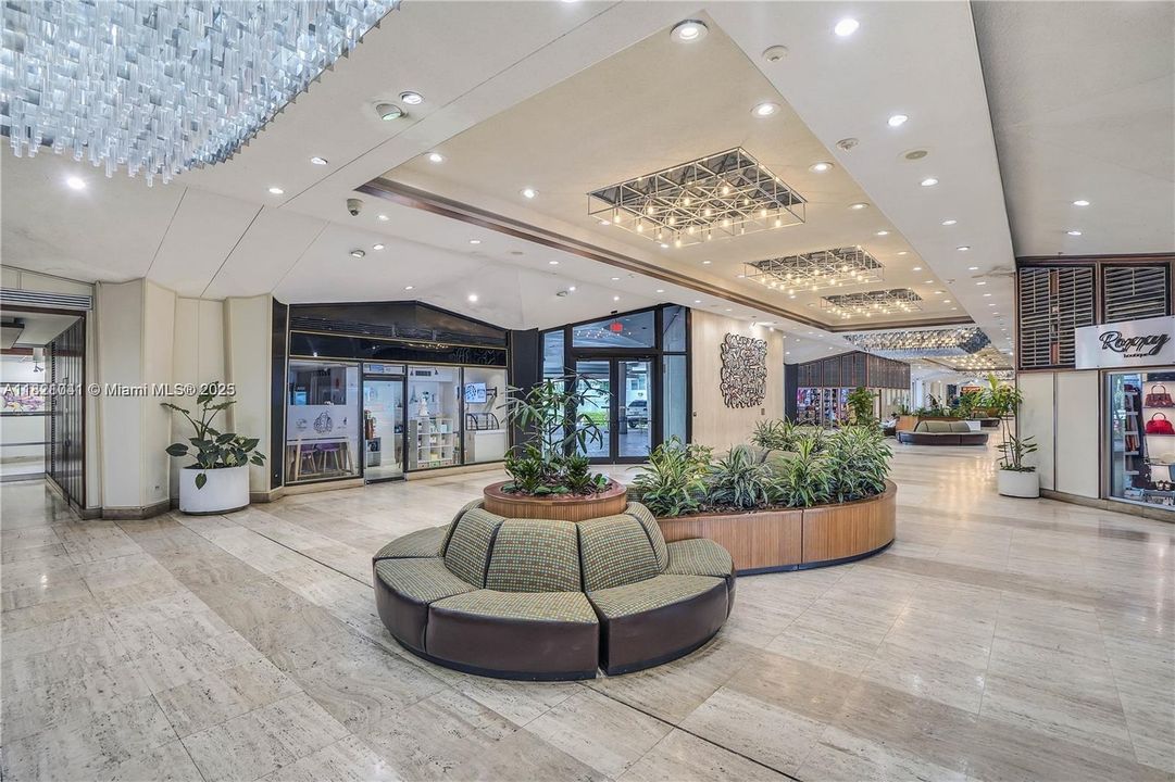 En Venta: $410,000 (2 camas, 2 baños, 990 Pies cuadrados)
