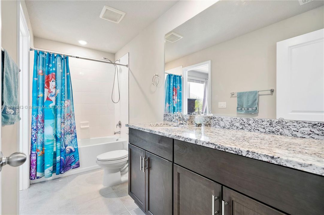 For Sale: $475,000 (3 beds, 2 baths, 1758 Square Feet)