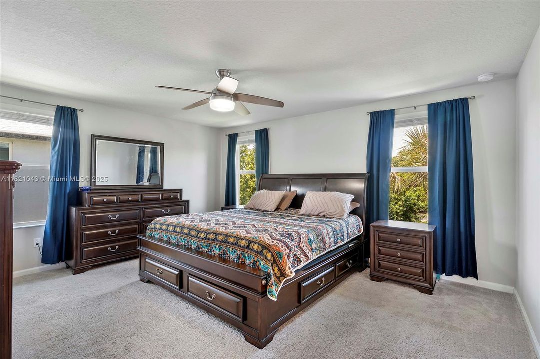 For Sale: $475,000 (3 beds, 2 baths, 1758 Square Feet)