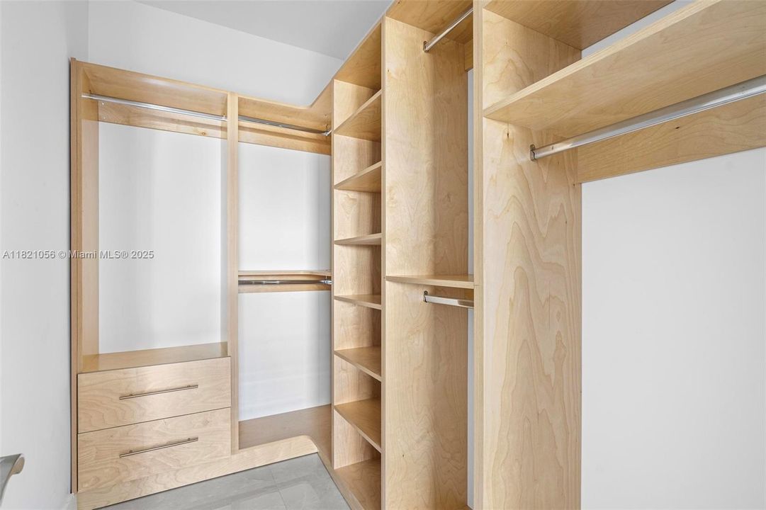 Active With Contract: $799,000 (4 beds, 3 baths, 2095 Square Feet)