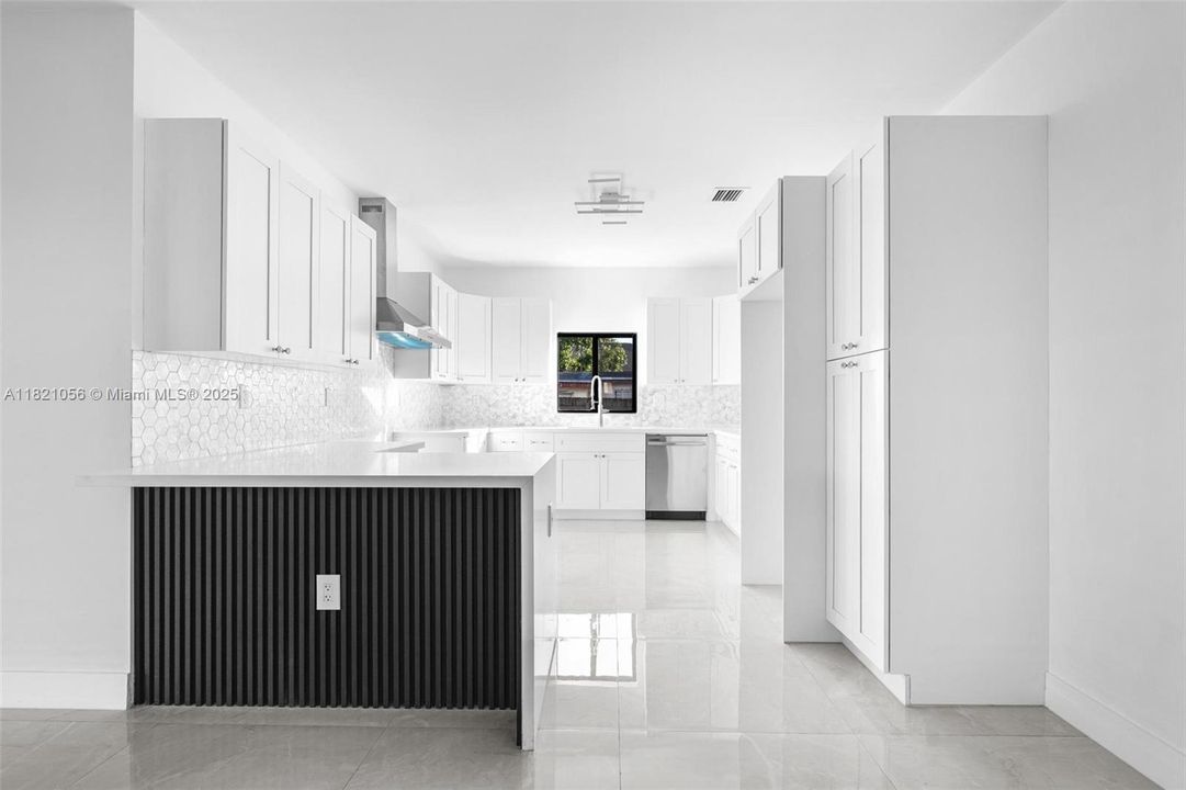 Active With Contract: $799,000 (4 beds, 3 baths, 2095 Square Feet)