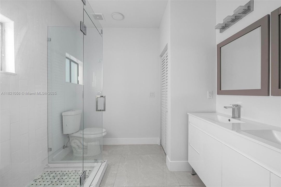 Active With Contract: $799,000 (4 beds, 3 baths, 2095 Square Feet)