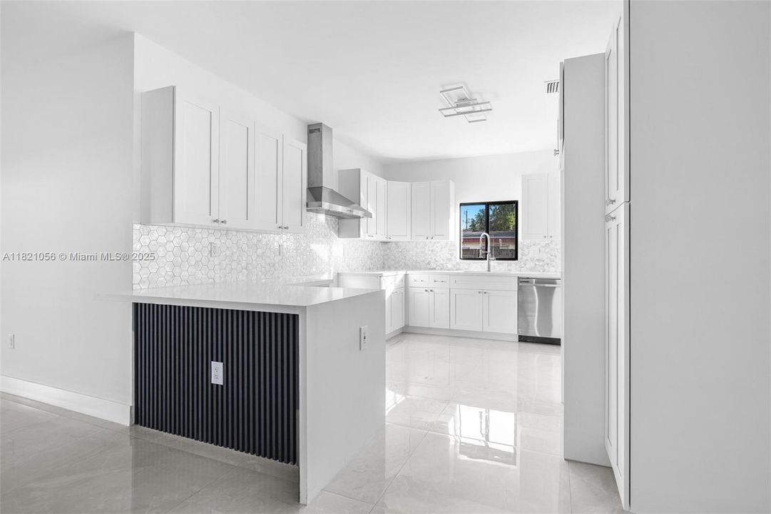 Active With Contract: $799,000 (4 beds, 3 baths, 2095 Square Feet)