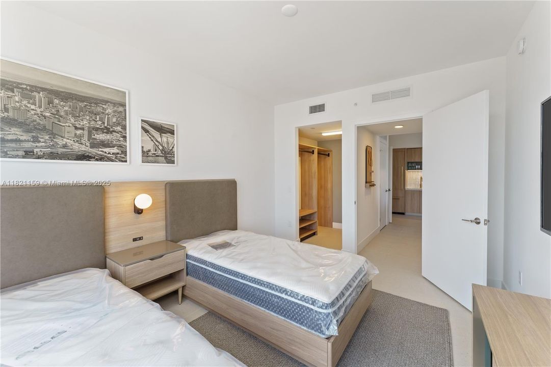 En Venta: $1,450,000 (3 camas, 2 baños, 1230 Pies cuadrados)
