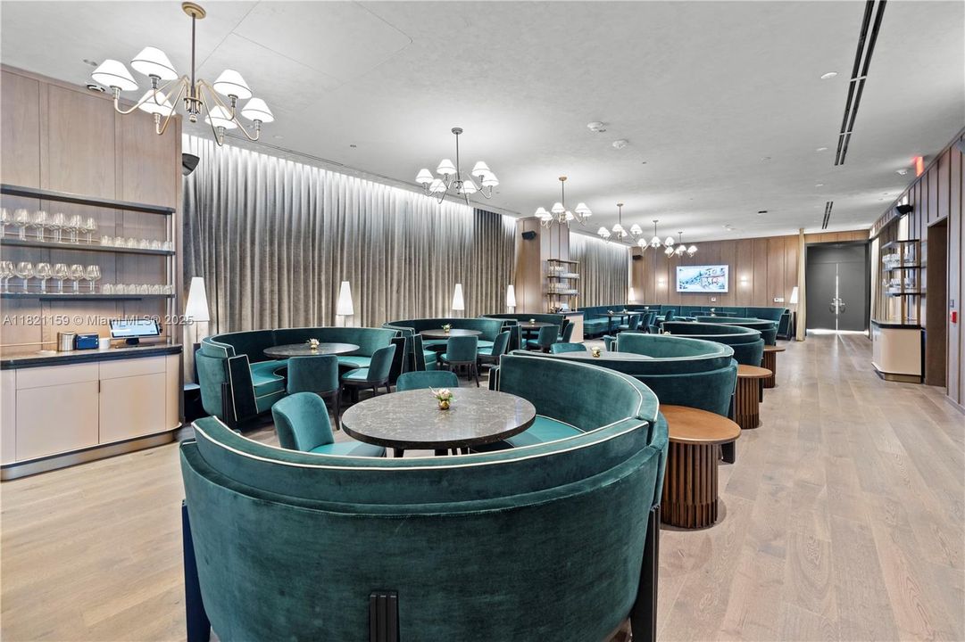 Dinning on-site