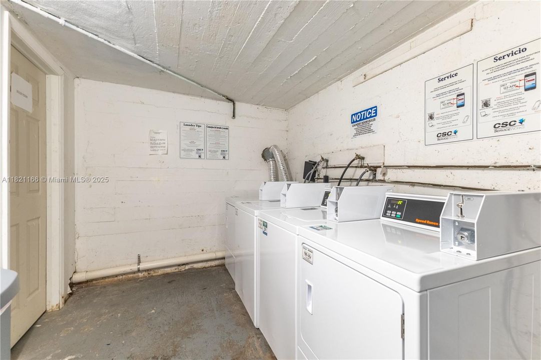 最近售出: $179,500 (1 贝兹, 1 浴室, 428 平方英尺)