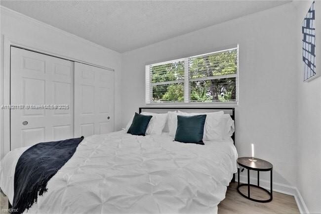 Recently Rented: $4,000 (4 beds, 2 baths, 1401 Square Feet)