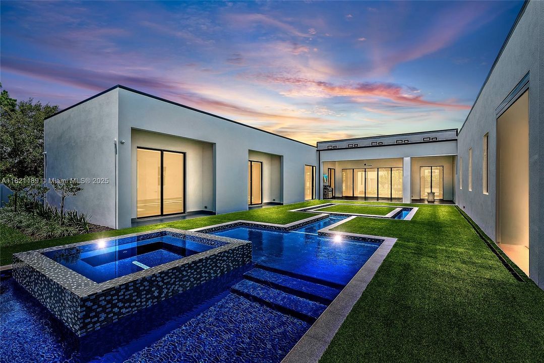 На продажу: $7,500,000 (4 спален, 4 ванн, 6378 Квадратных фут)