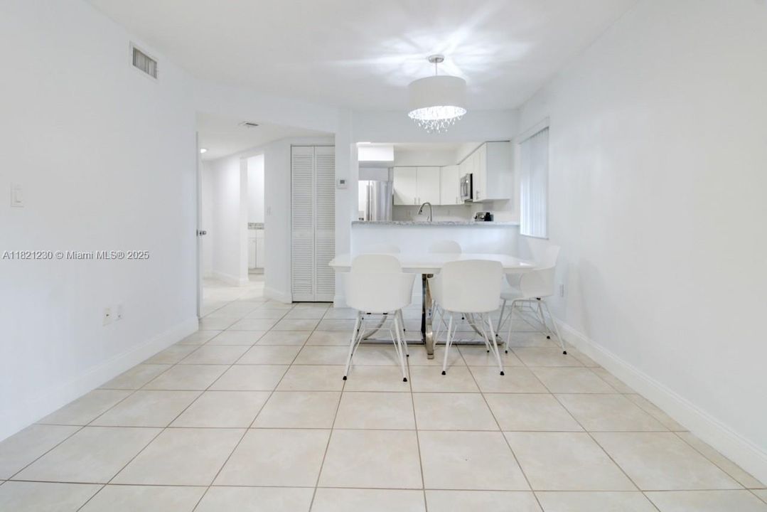 Activo con contrato: $280,000 (2 camas, 1 baños, 850 Pies cuadrados)