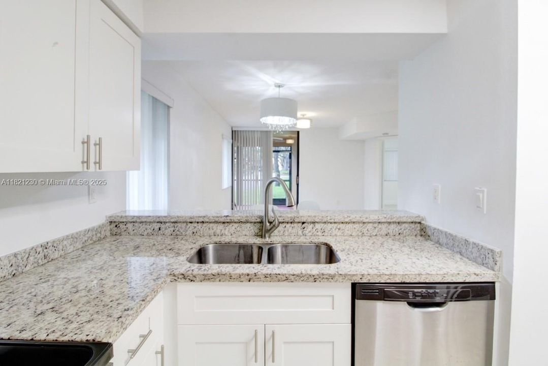 Activo con contrato: $280,000 (2 camas, 1 baños, 850 Pies cuadrados)