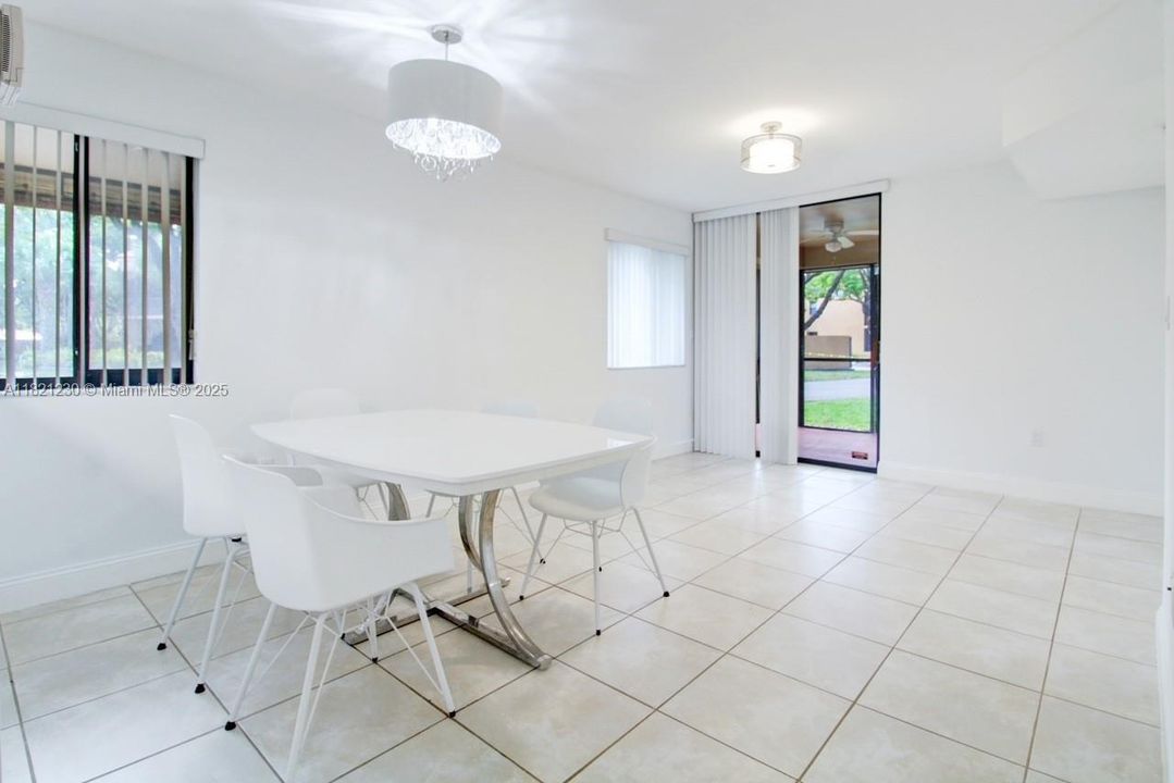 Activo con contrato: $280,000 (2 camas, 1 baños, 850 Pies cuadrados)