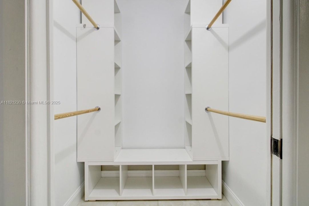 Activo con contrato: $280,000 (2 camas, 1 baños, 850 Pies cuadrados)