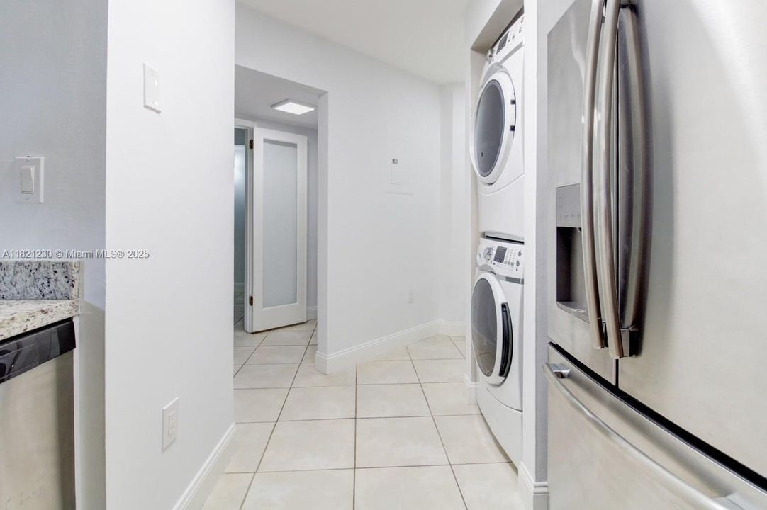 Activo con contrato: $280,000 (2 camas, 1 baños, 850 Pies cuadrados)