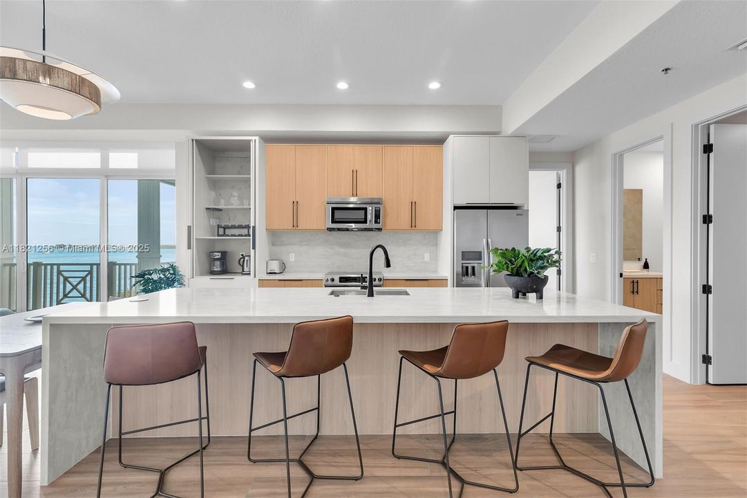 Recently Sold: $300,000 (3 beds, 3 baths, 2191 Square Feet)