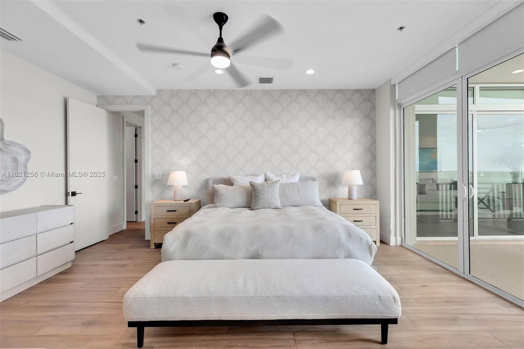 Recently Sold: $300,000 (3 beds, 3 baths, 2191 Square Feet)