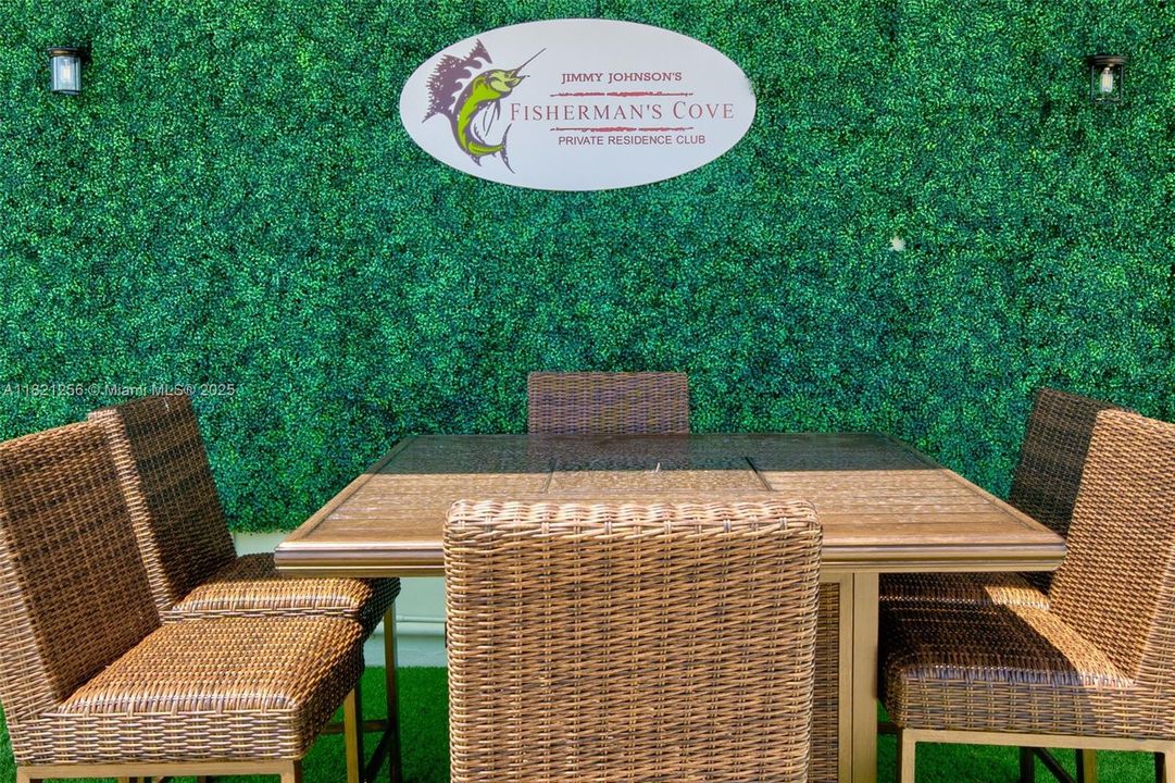 Recently Sold: $300,000 (3 beds, 3 baths, 2191 Square Feet)