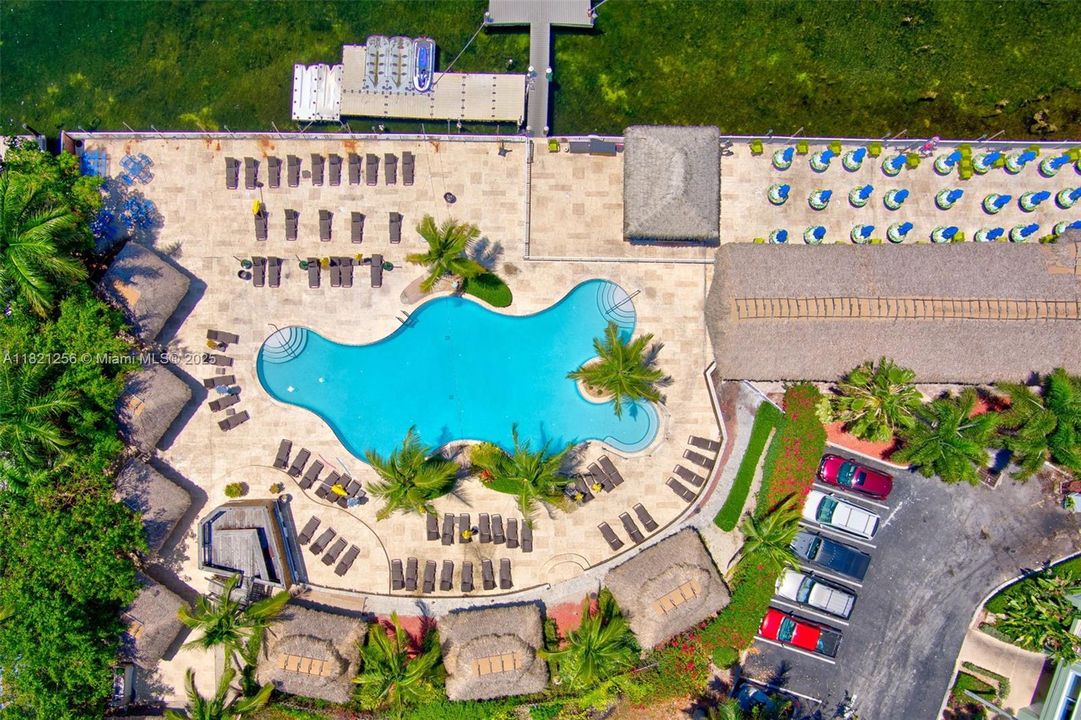 Recently Sold: $300,000 (3 beds, 3 baths, 2191 Square Feet)