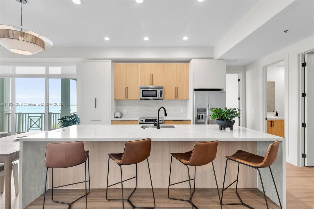 Recently Sold: $300,000 (3 beds, 3 baths, 2191 Square Feet)