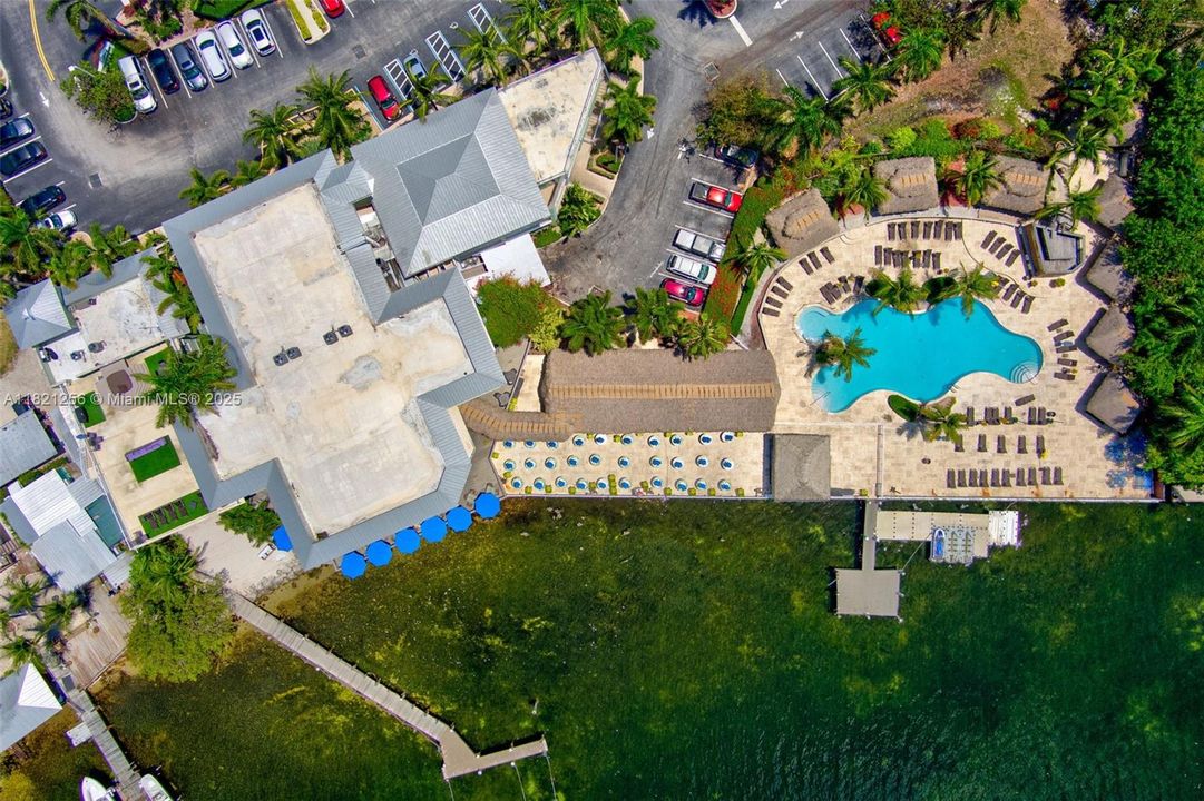 Recently Sold: $300,000 (3 beds, 3 baths, 2191 Square Feet)